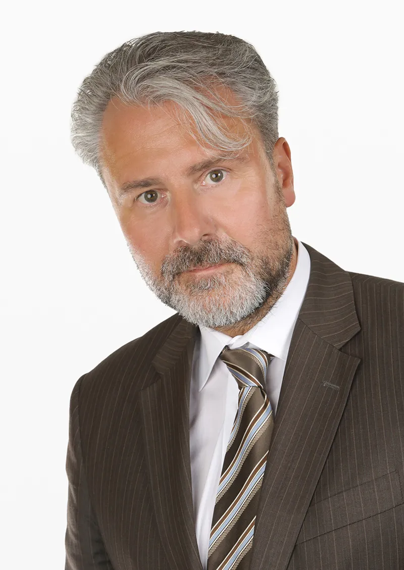 Thomas Grüttner Gebietsleitung Hamburg, Schleswig-Holstein, Mecklenburg-Vorpommern